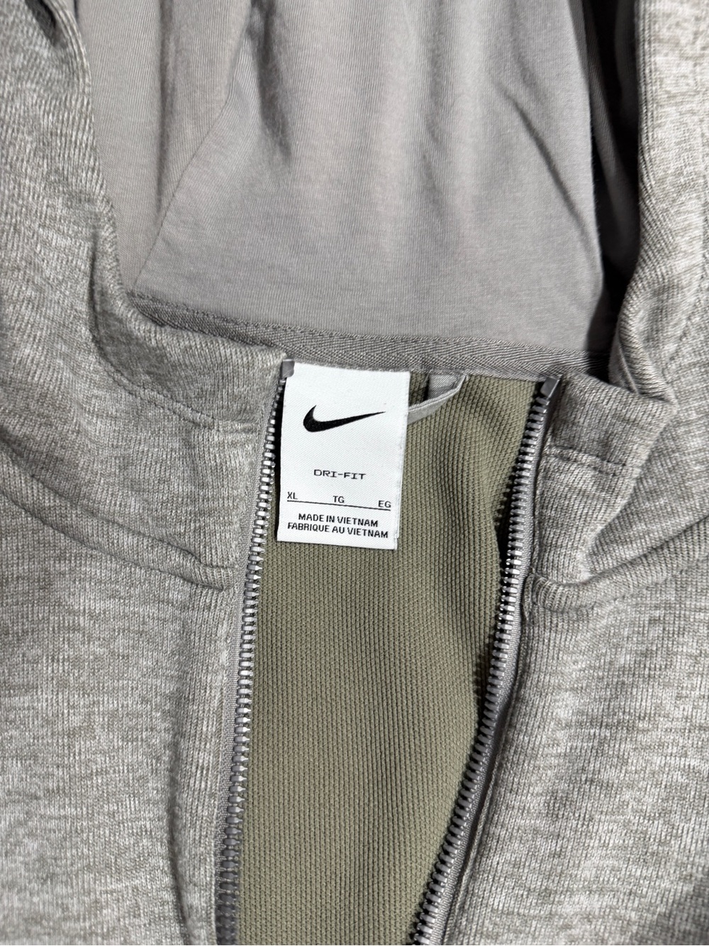 Nike Men's Light Grey Half-Zip Hooded Sweatshirt - Picture 2 of 3